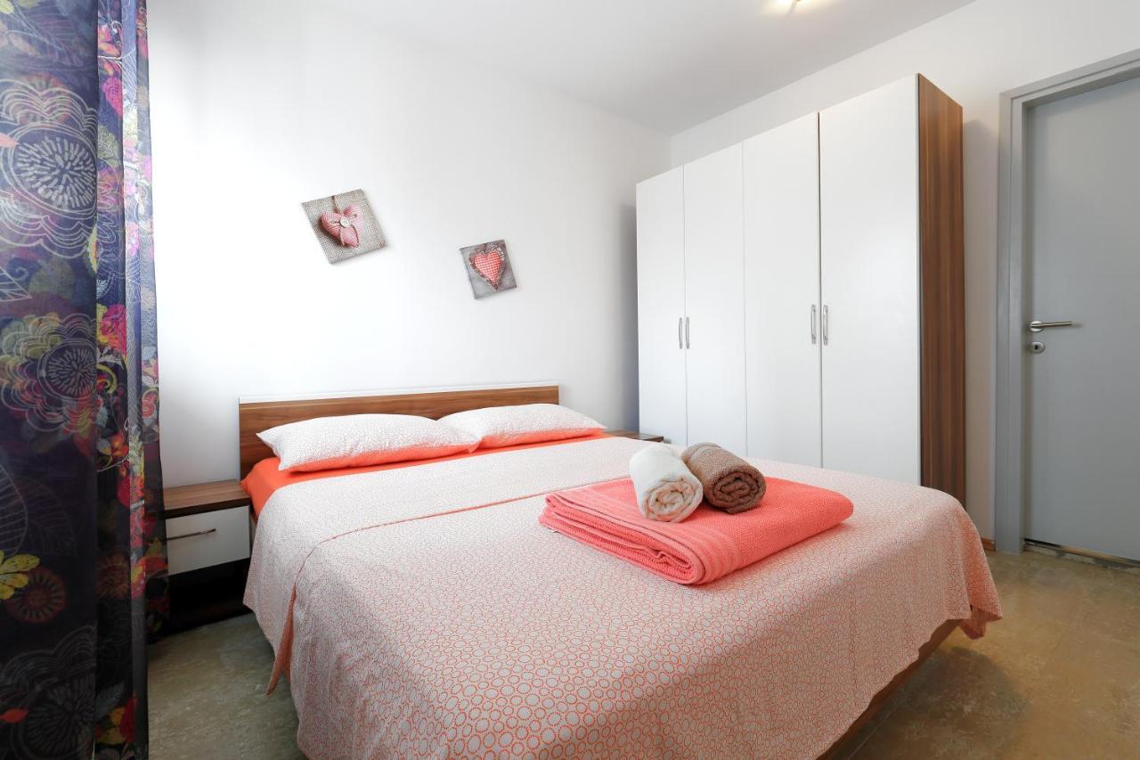 Apartman Don 파그 외부 사진