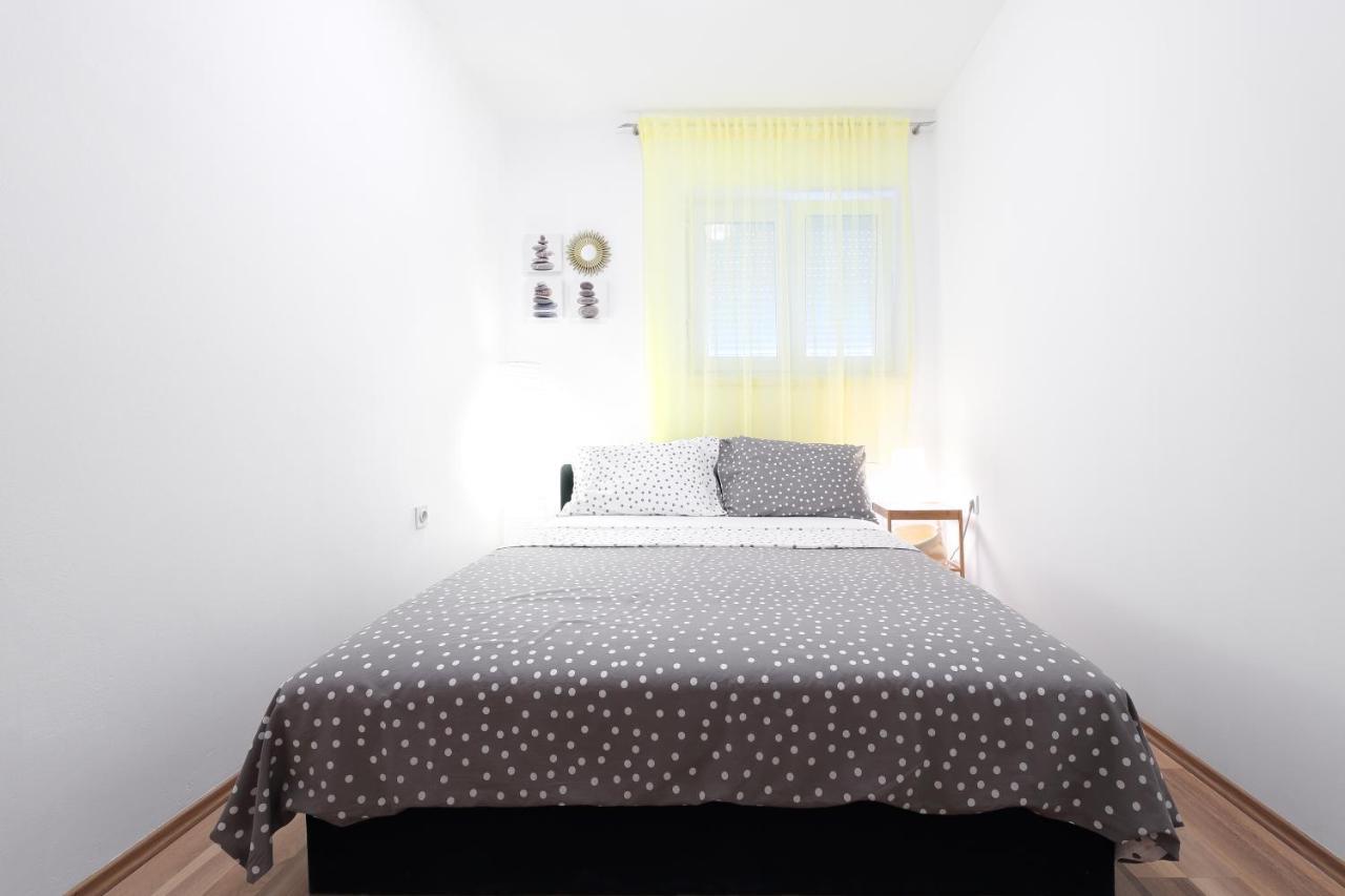 Apartman Don 파그 외부 사진